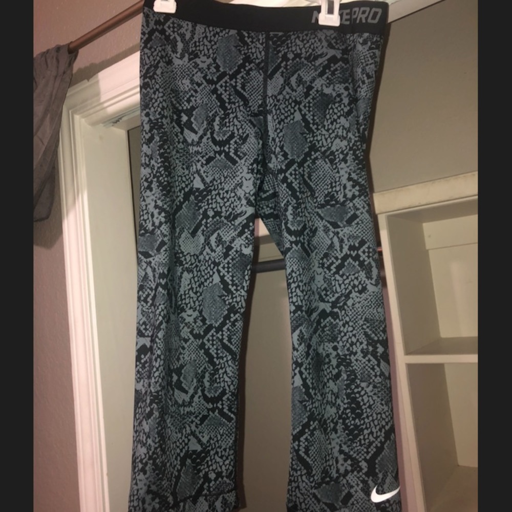 Nike leggings